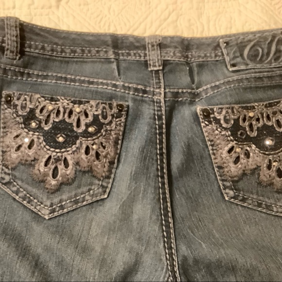 Size 10 cropped Code Blue jeans - Picture 2 of 4